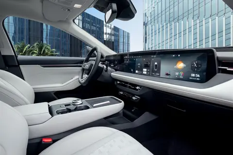 14.98万起，标配8AT，内外皆有升级，福特蒙迪欧新款上市